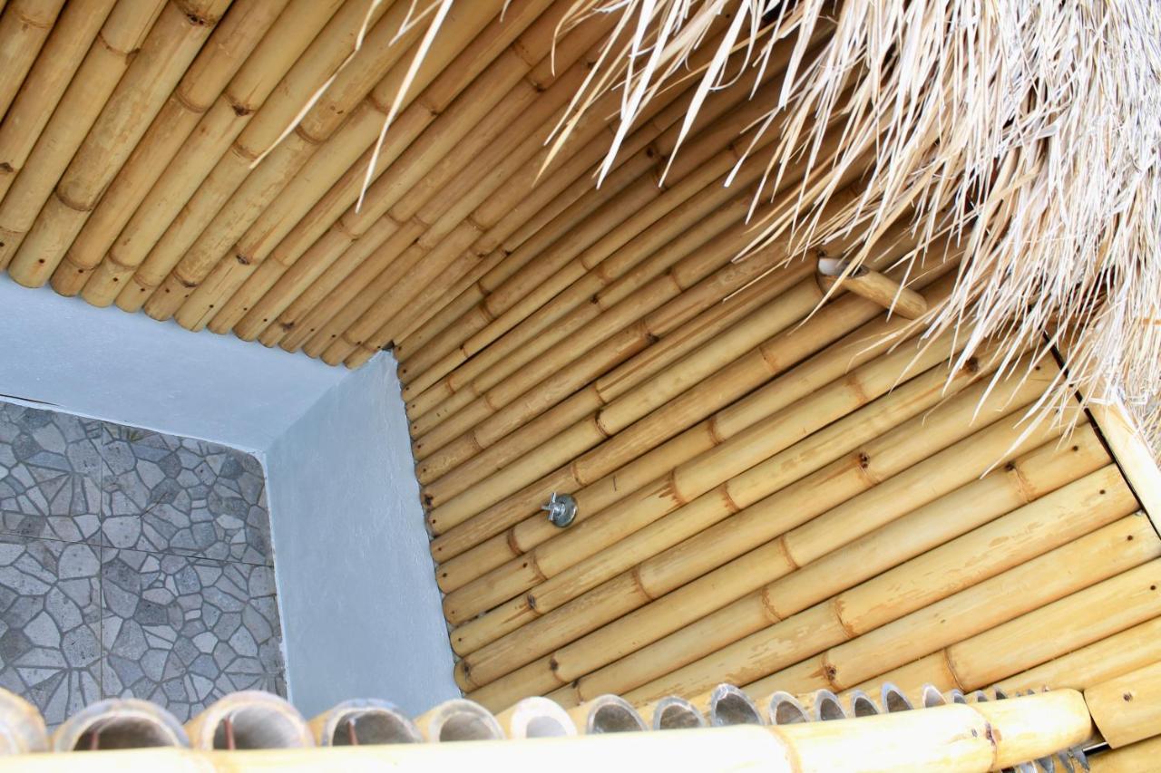Rumah Canaria Bungalow ギリ・トラワンガン エクステリア 写真