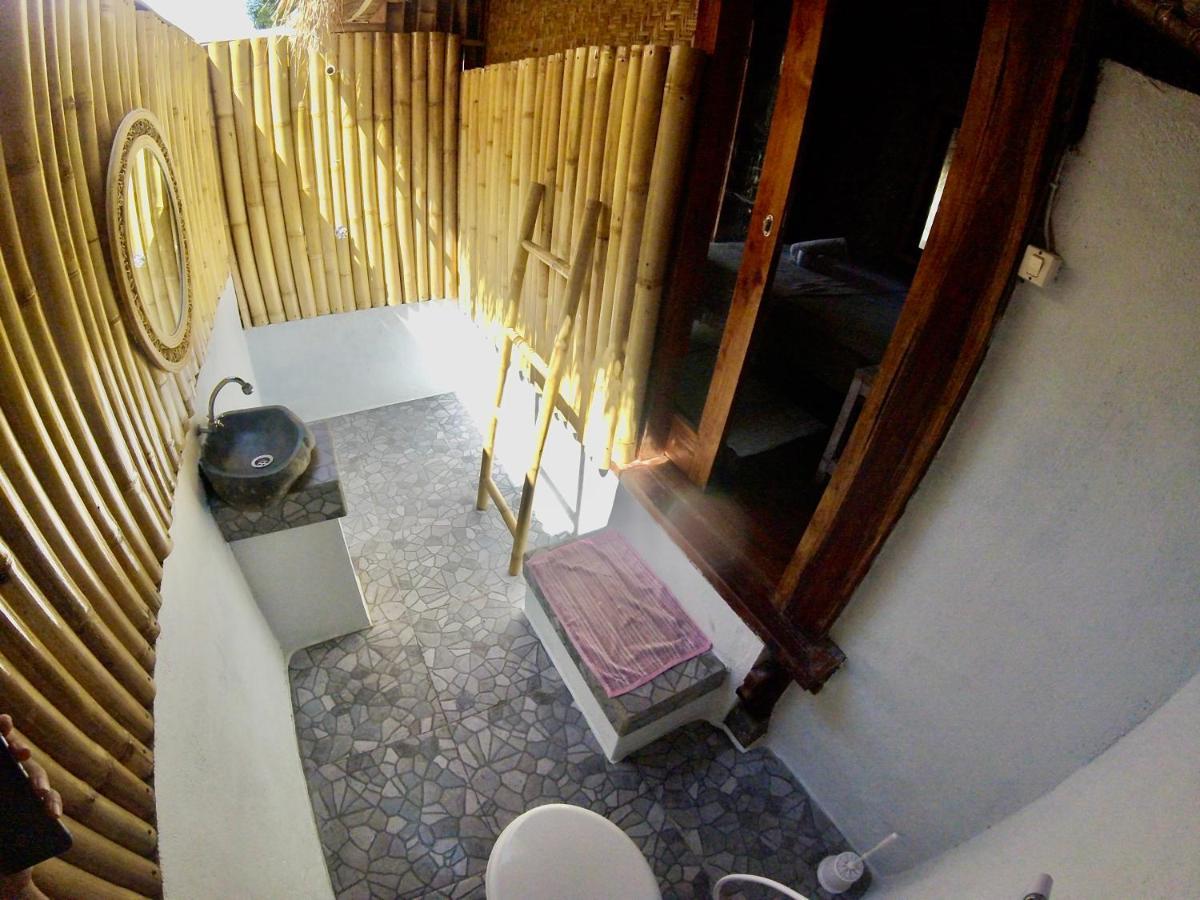 Rumah Canaria Bungalow ギリ・トラワンガン エクステリア 写真