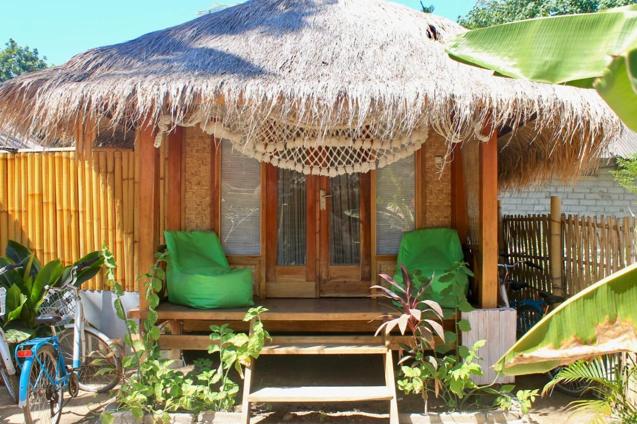 Rumah Canaria Bungalow ギリ・トラワンガン エクステリア 写真