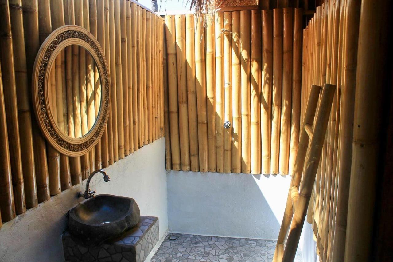 Rumah Canaria Bungalow ギリ・トラワンガン エクステリア 写真