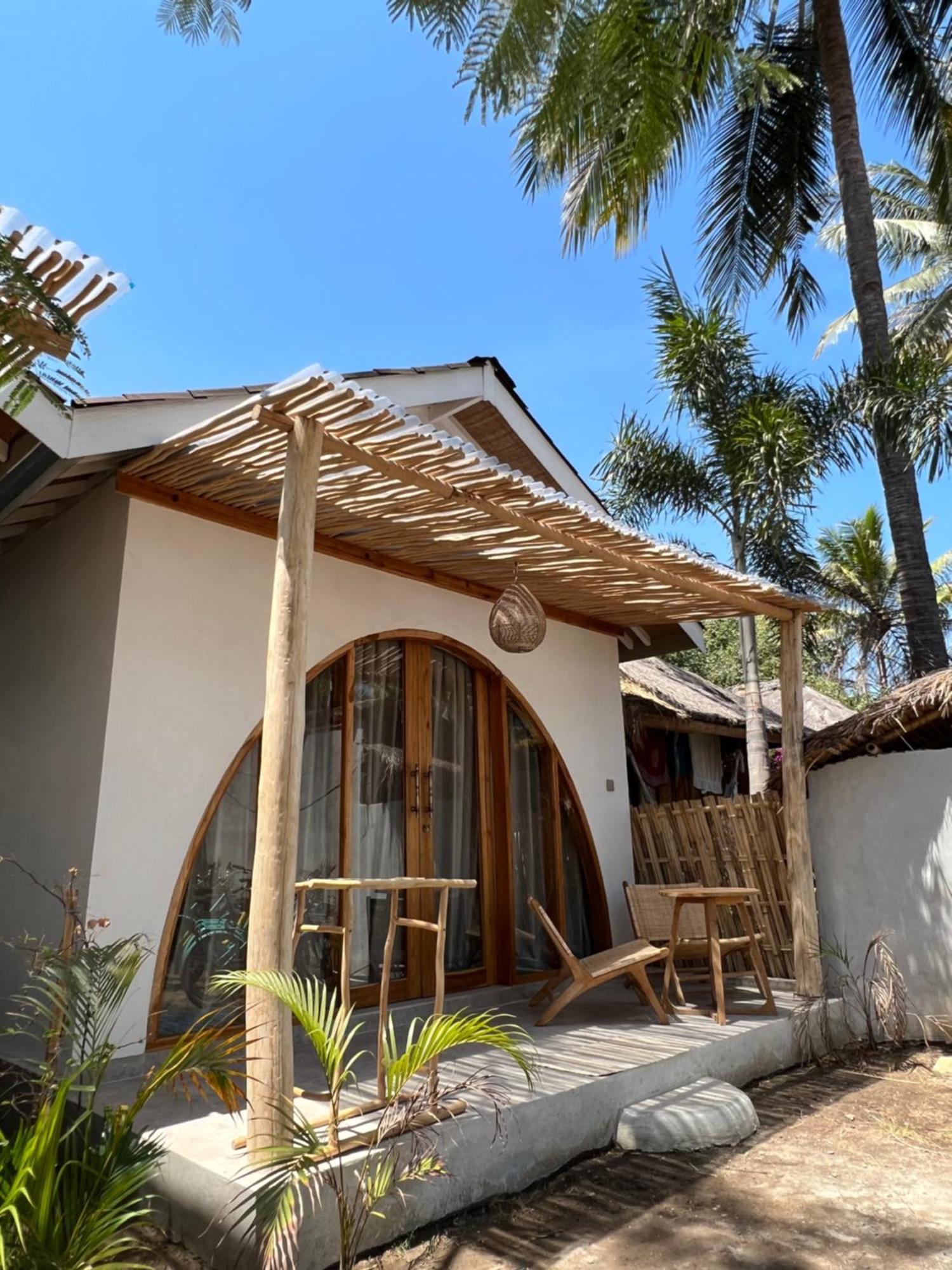 Rumah Canaria Bungalow ギリ・トラワンガン エクステリア 写真