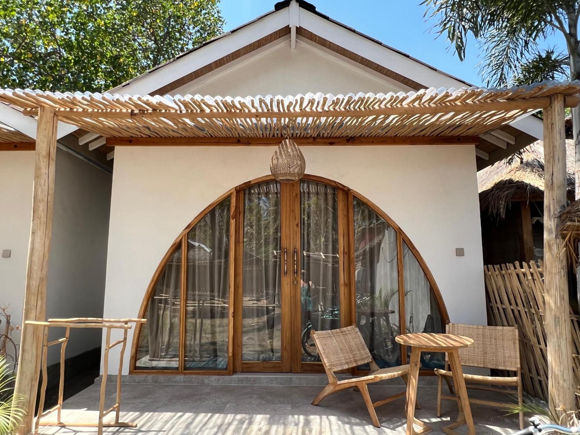 Rumah Canaria Bungalow ギリ・トラワンガン エクステリア 写真