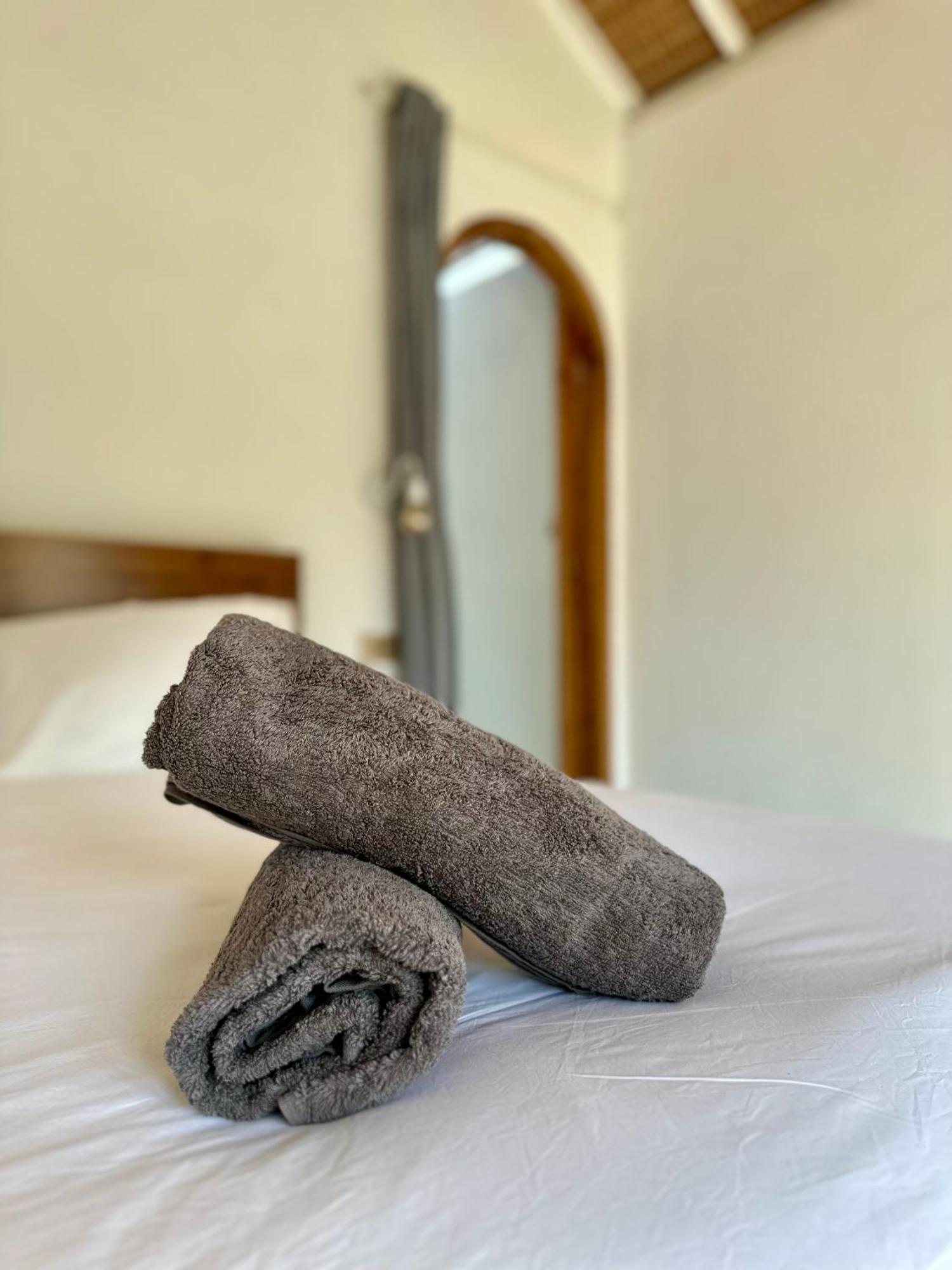 Rumah Canaria Bungalow ギリ・トラワンガン エクステリア 写真