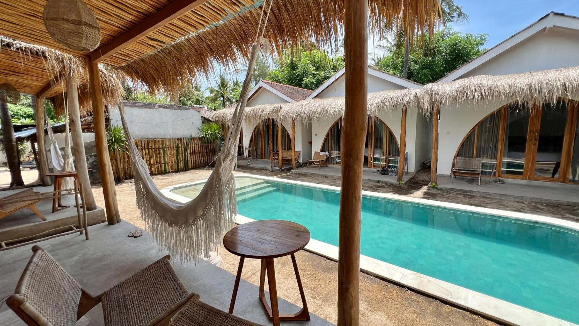Rumah Canaria Bungalow ギリ・トラワンガン エクステリア 写真