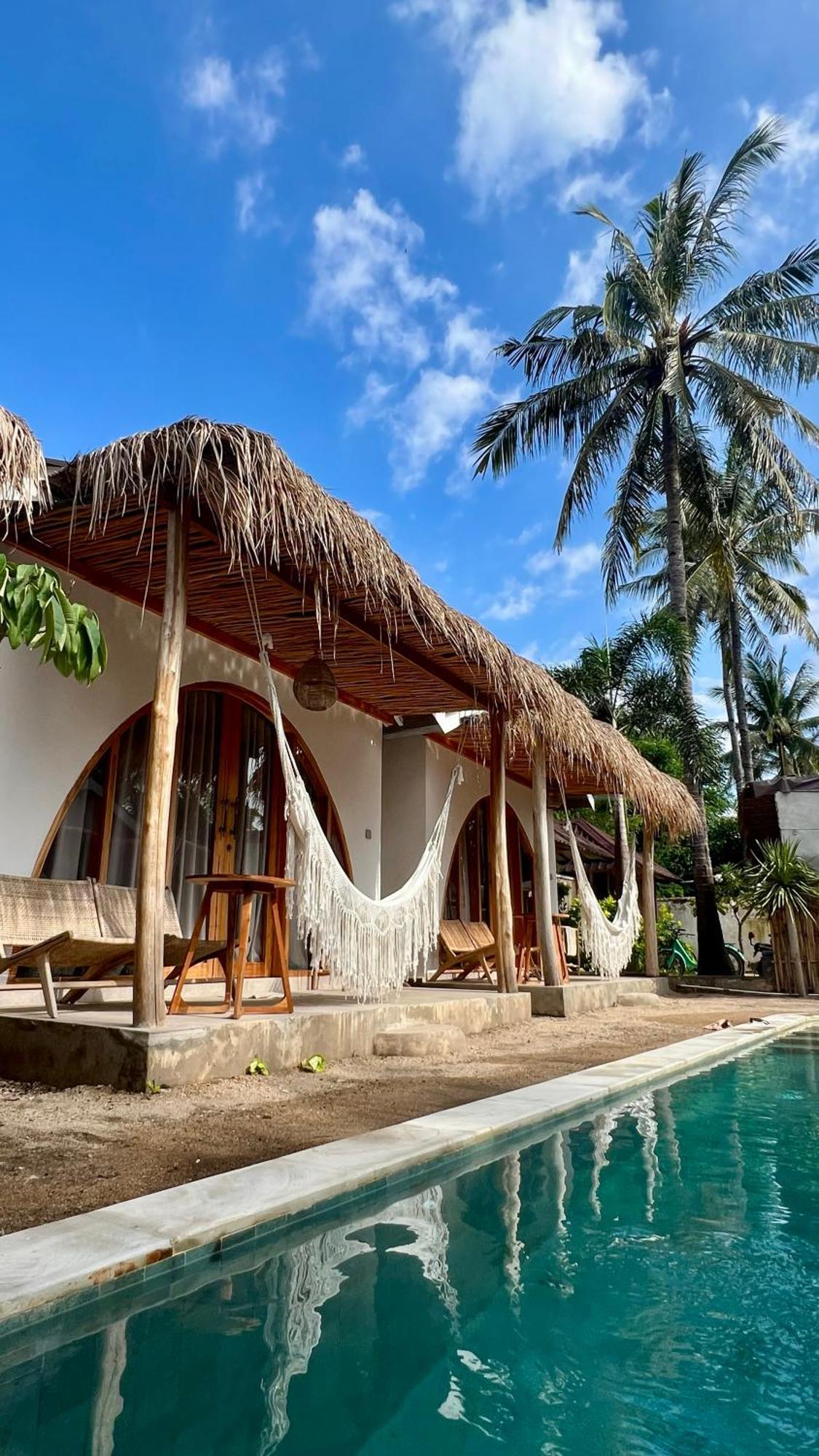 Rumah Canaria Bungalow ギリ・トラワンガン エクステリア 写真