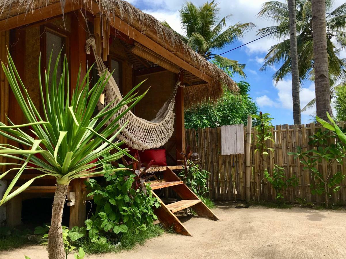 Rumah Canaria Bungalow ギリ・トラワンガン エクステリア 写真