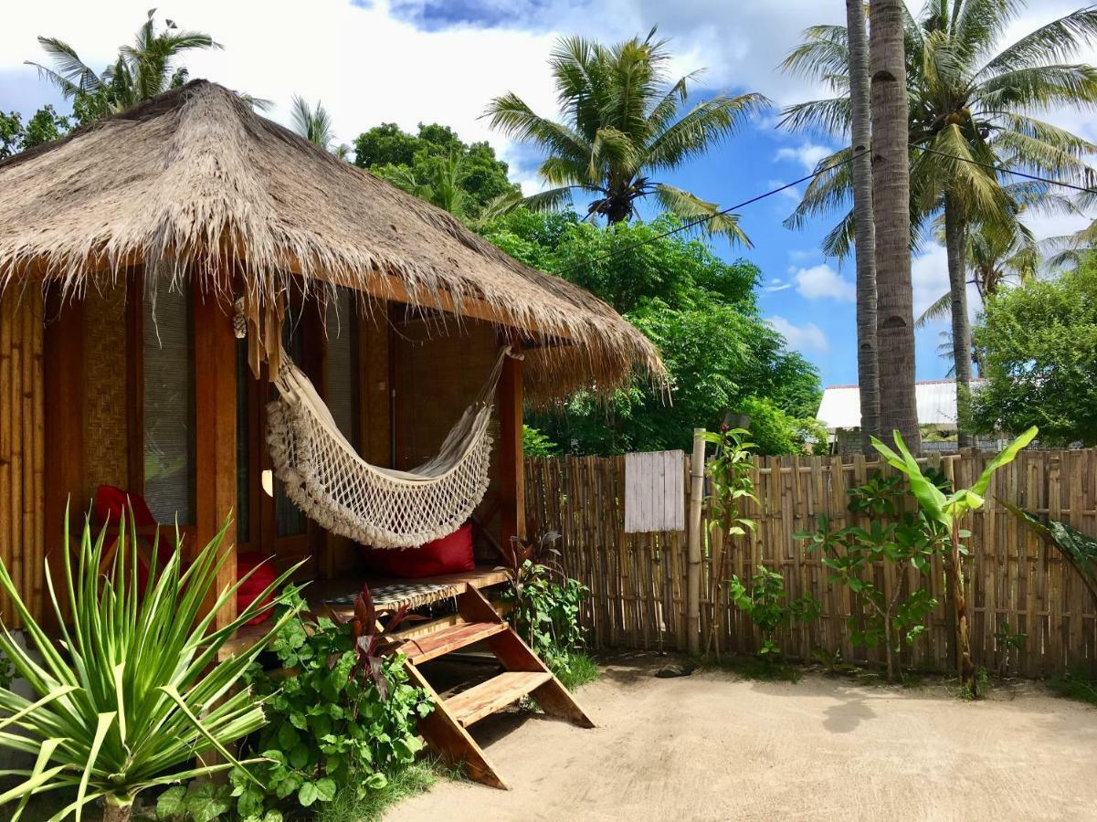 Rumah Canaria Bungalow ギリ・トラワンガン エクステリア 写真